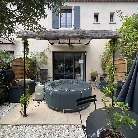 Maison T3 Avec Villa *