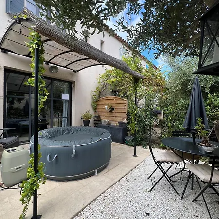 Maison T3 Avec Villa *